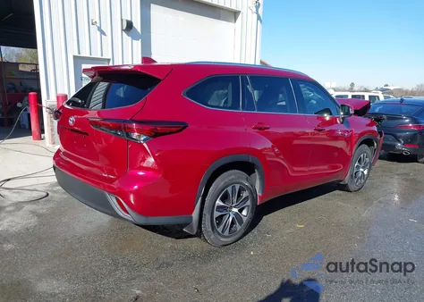 2021 Toyota Highlander Xle из США, поврежденный, VIN 5TDGZRBHXMS540972